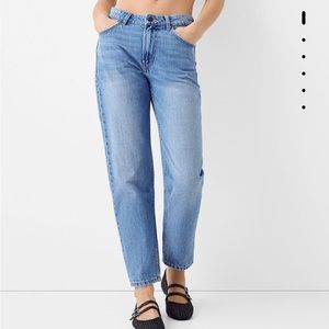 BERSHKA Mom Jeans